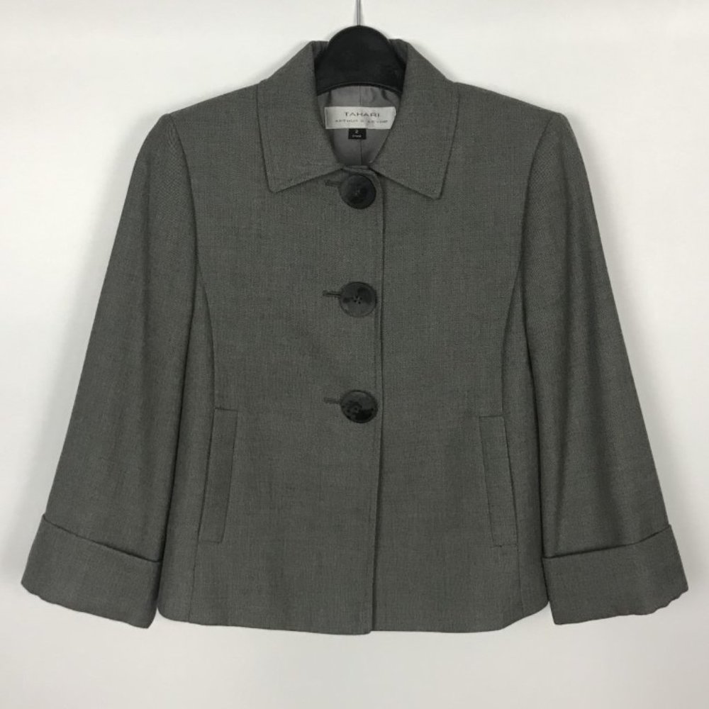 Tahari Grey Three Button Career Blazer Jacket Sz 2
